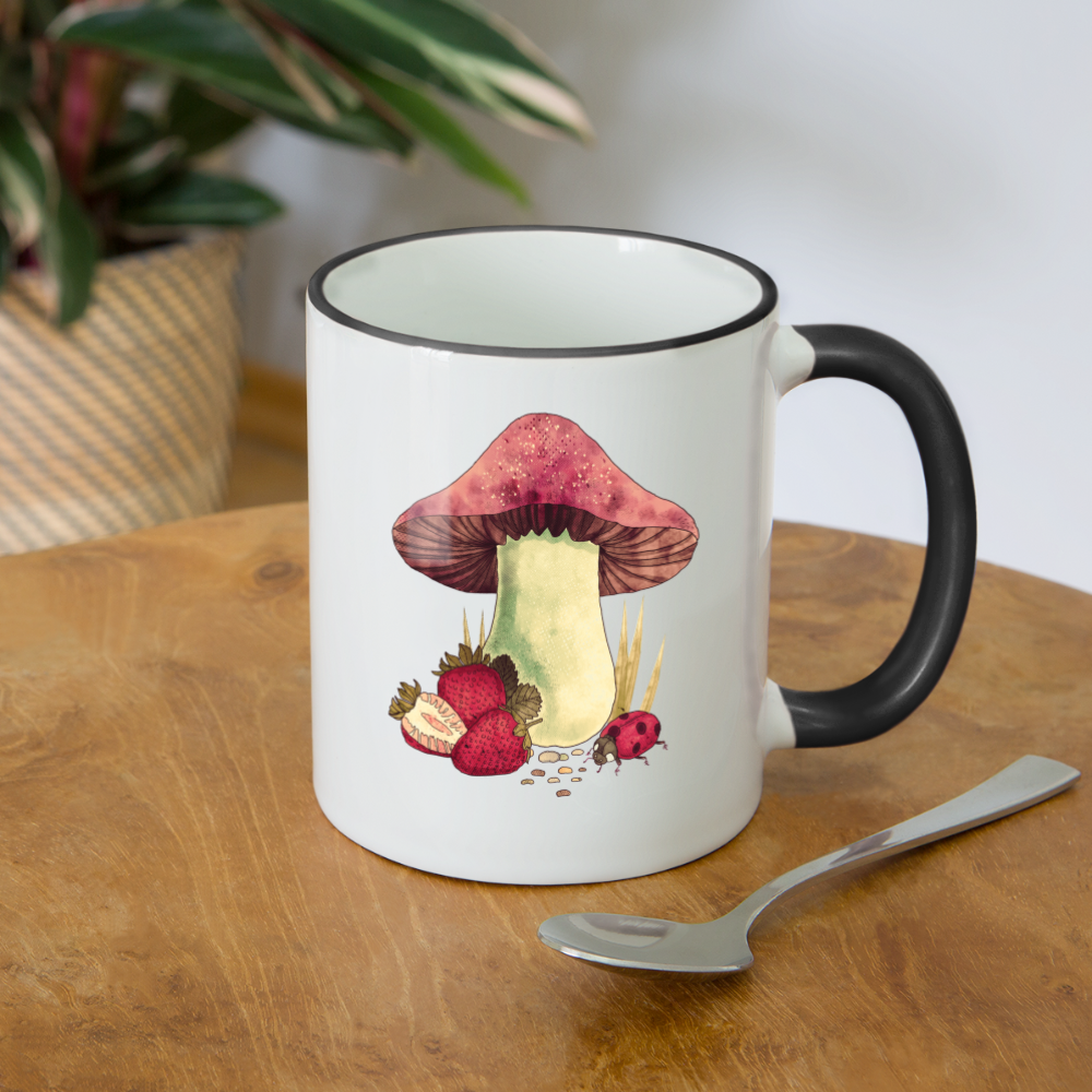 Tasse zweifarbig - "Cottagecore_Pilz und Erdbeeren" - Weiß/Schwarz